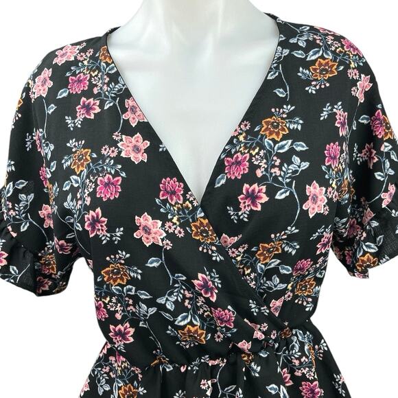 Francesca's Mi Ami Black Floral Faux Wrap V-Neck Ruffle Peplum Blouse Top Sz XS - Picture 3 of 5